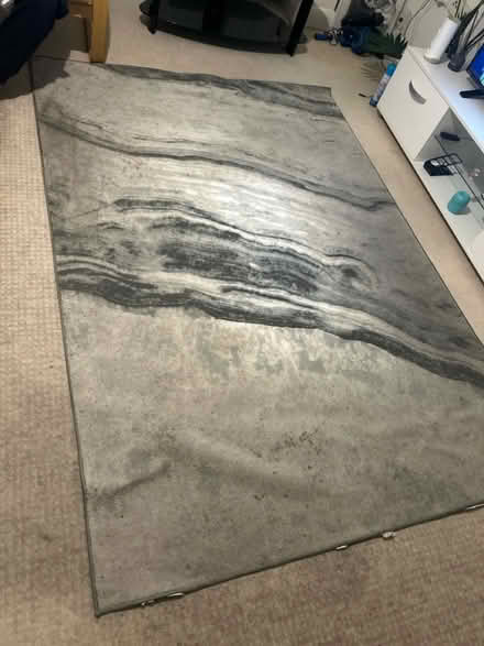 Photo of free Centre Rug (Croydon CR0) #1