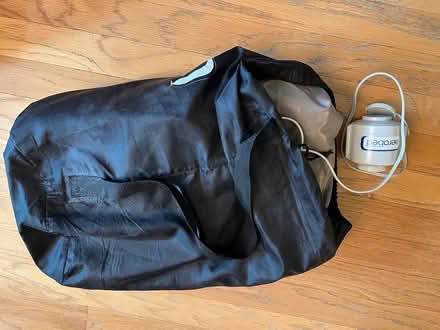 Photo of free Queen air mattress with sheets (22209) #1