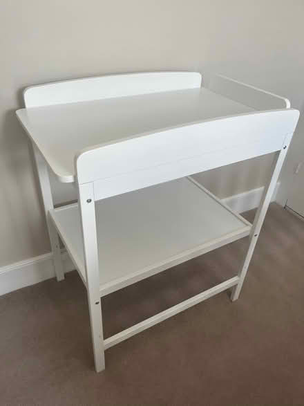 Photo of free Changing table (Barnes SW13) #1