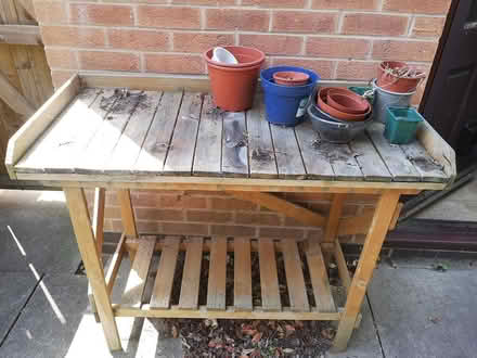 Photo of free Potting Table and Plant Pots (Wollaton NG8) #2