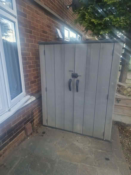 Photo of free Small shed (Courtlands WD25) #1