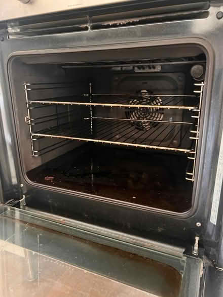 Photo of free Aeg Fan Oven (Sw20 8np) #2