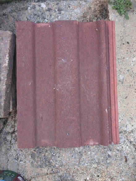 Photo of free 1 Red Interlocking Roof Tile (Castlepoint BH8) #1
