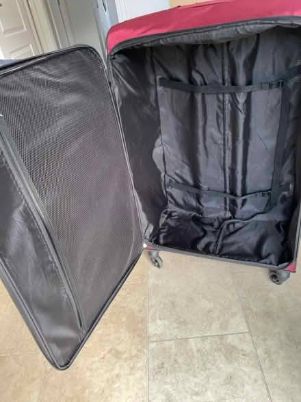 Photo of free Suitcase on wheels (CT10) #4
