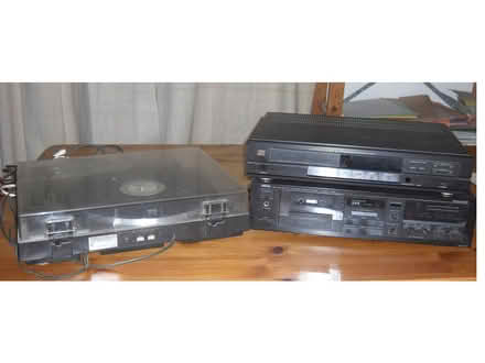 Photo of free music-playing equipment (Langley Slough SL3) #1