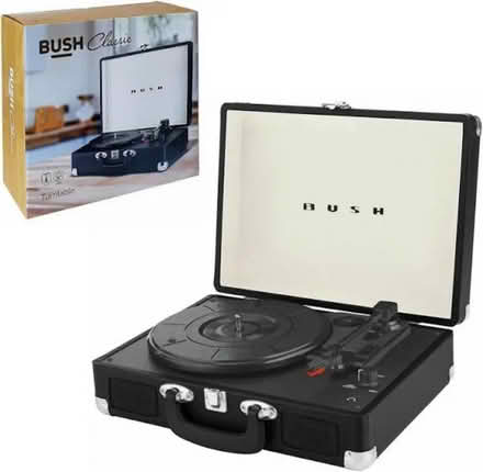 Photo of Retro Case Vinyl Record Player (Braughing, SG11) #1