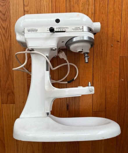 Photo of free Kitchen Aidmixer (Briarwood Jamaica) #1