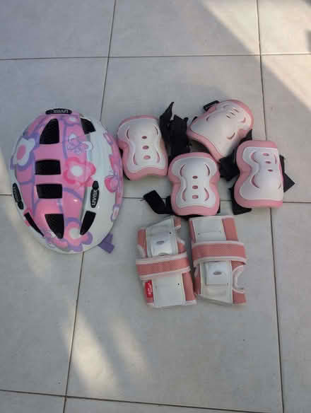 Photo of free Kids protective gear for scootering or roller skating (Priestwood RG42) #1