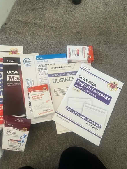 Photo of free GCSE Books (South east London SE11) #1