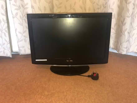 Photo of free Old 21.5 inch TV (AB15) #1