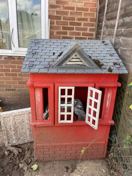 Photo of free Children’s Wendy House (Chessington KT9) #1