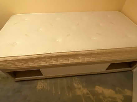 Photo of free Single bed and mattress (Churchgate EN8) #2