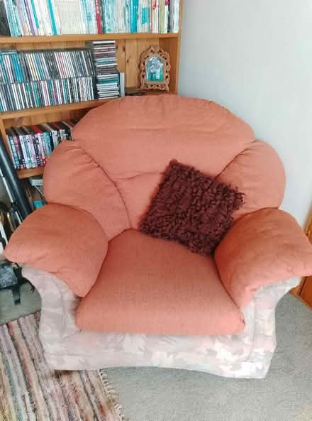 Photo of free 3 piece suite (Motherby CA11) #1