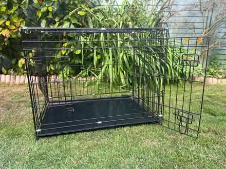 Photo of free Dog Crate (Hemel HP1) #1