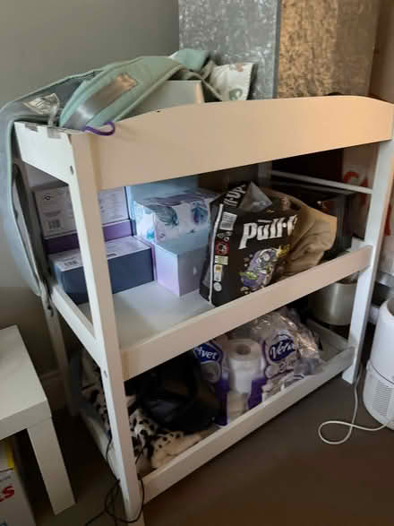 Photo of free Chiswick W4) #1