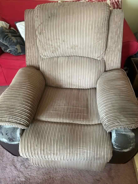 Photo of free Electric recliner chair (Eastcote HA5) #1