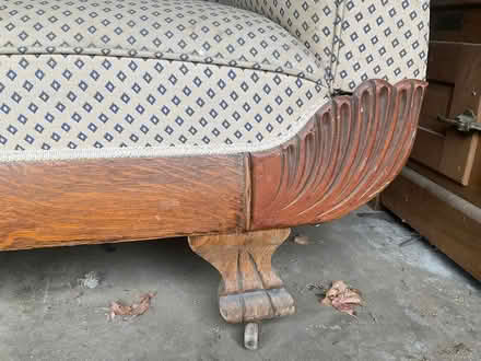 Photo of free Antique couch (La Mesa) #4