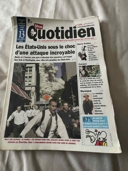 Photo of free teenage french newspapers (Hollins BL9) #1