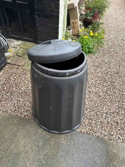 Photo of free Compost bin (City road S2) #3