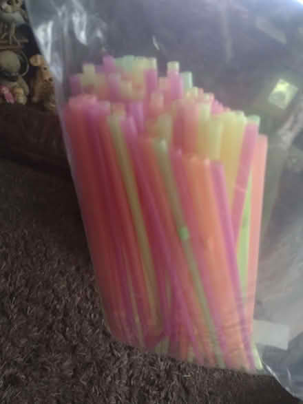 Photo of free Plastic straws (Corby NN18) #1