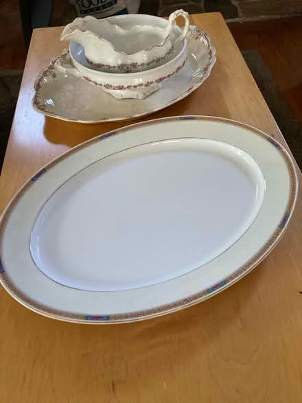 Photo of free China ware (NE Seattle, near Roosevelt HS) #1