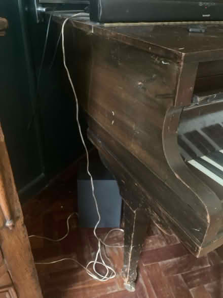 Photo of free Baby Grand Piano (IP33) #3