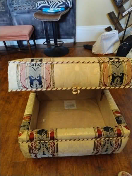 Photo of free Storage pouffe (Eltham SE9) #1