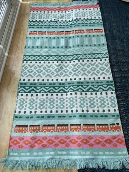 Photo of free Children's rug (Cliff Hill CV34) #1