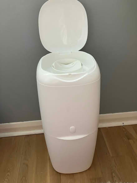 Photo of free Angelcare Nappy Bin (Westgate LA3) #2