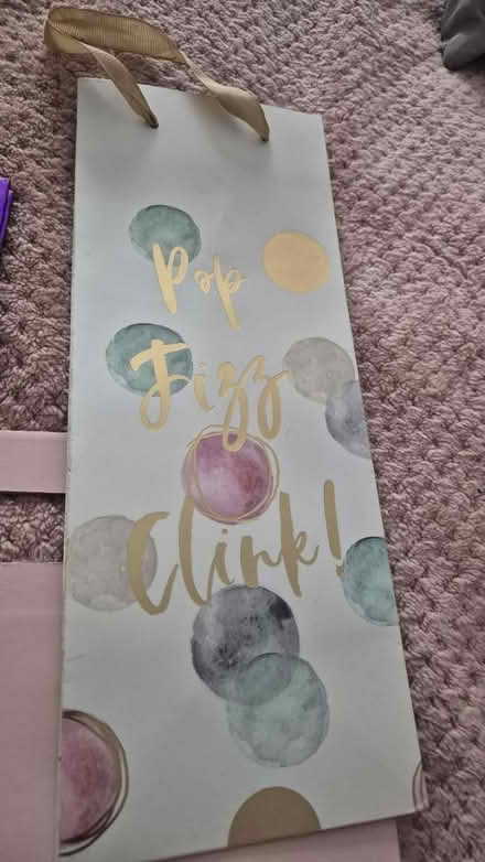 Photo of free Various gift bags (Lower Clapton, Hackney) #4