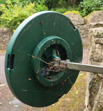 Photo of Blind spot mirrow (Upper oldfield park) #3