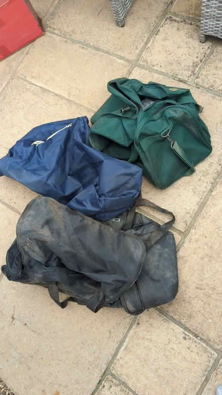 Photo of free Holdall Bags (DA2) #1