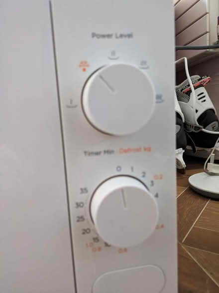 Photo of free White Microwave (Holland Park W11) #3