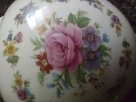 Photo of free Small floral vase/pot (Corby NN18) #1
