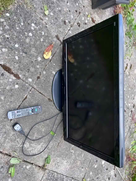 Photo of free Panasonic TV (Shenley Radlett WD7) #1