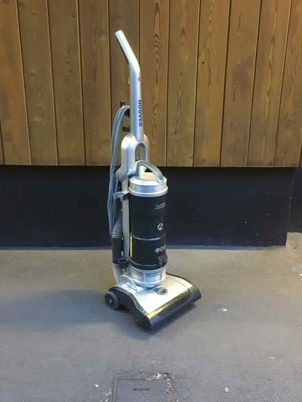 Photo of free Hoover vacuum cleaner (E14 Tower Hamlets) #1