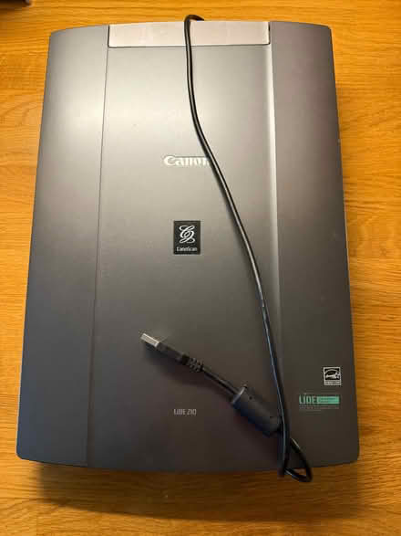Photo of free Canon LIDE 210 Scanner (CT21) #1