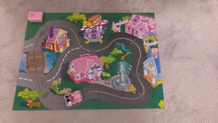Photo of free Minnie Jigsaw & Car (Kenley CR8) #1