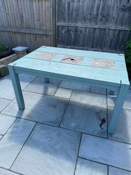 Photo of free Garden table (DA7 Bexleyheath) #1