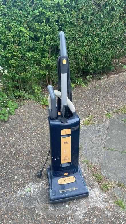 Photo of free Vacuum (Brentwood CM13) #1