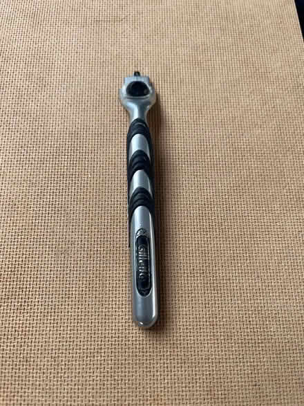 Photo of free Gillette Mach 3 razor handle (Weston Park) #1