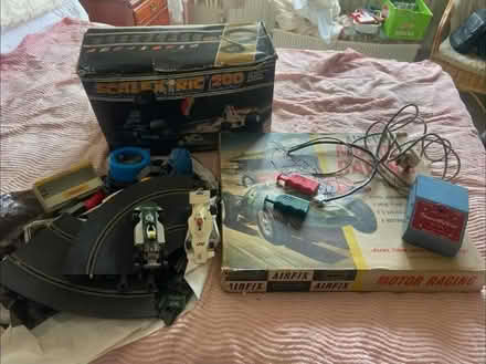 Photo of free Air fix, scaletrix track & cars (Dunfermline KY12) #1