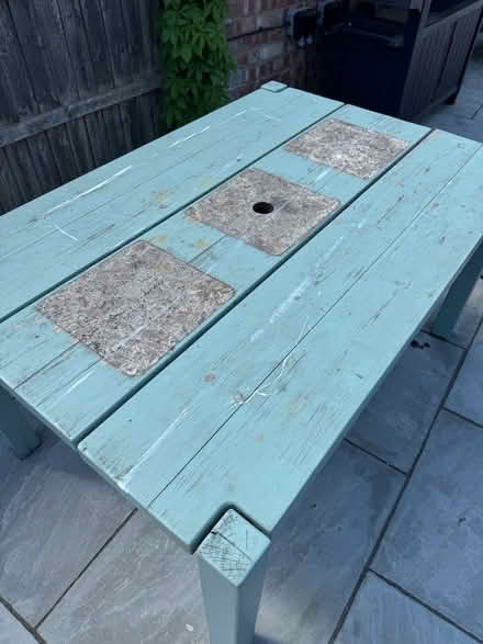 Photo of free Garden table (DA7 Bexleyheath) #2