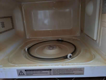 Photo of free White Microwave (Holland Park W11) #4