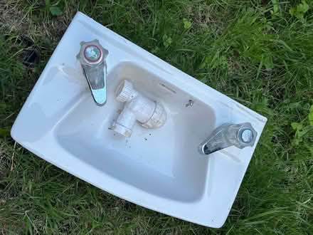 Photo of free Small wash hand basin (Low Edges S8) #1