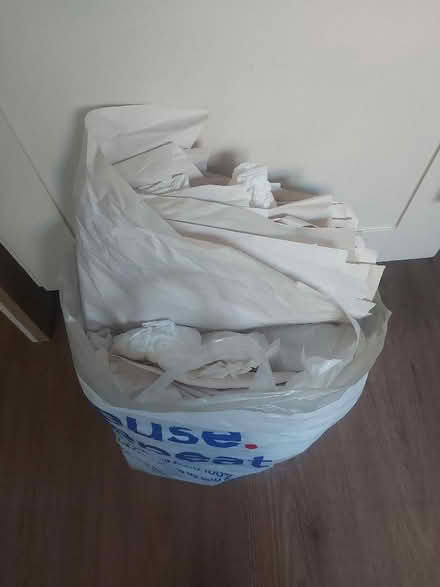 Photo of free White packing paper (Seven Sisters N15) #1