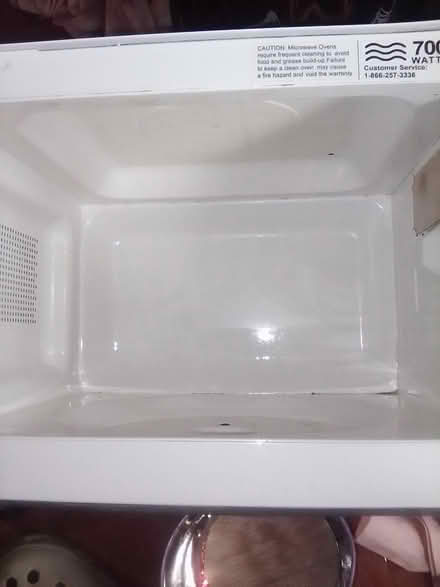 Photo of free 700 Watt Microwave 10031 (Hamilton Heights 10031) #2