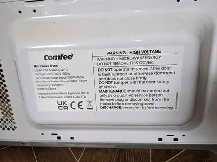 Photo of free White Microwave (Holland Park W11) #2