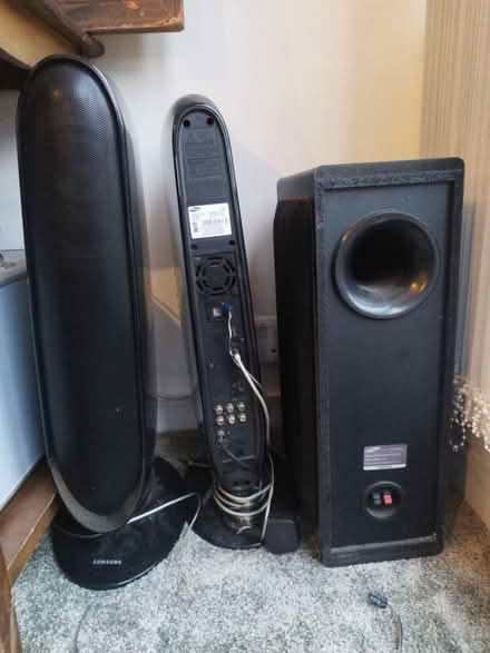 Photo of free speakers and amp and bass (Bethnal Green E2) #1