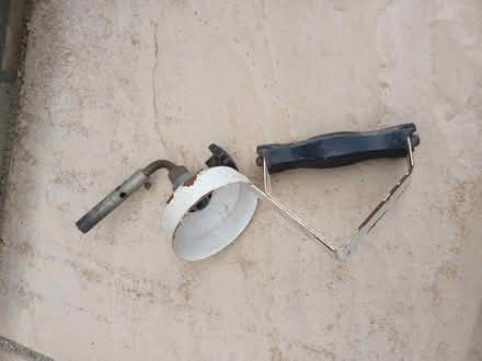 Photo of free Simple blow lamp, uses screw-in gas canister (Fareham PO16) #1